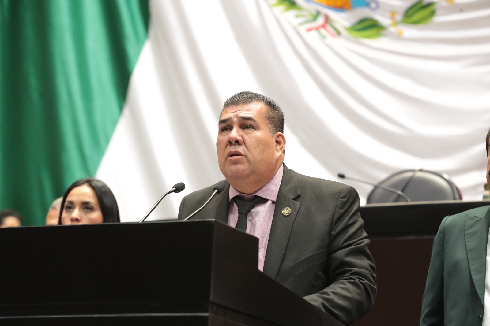 Plantea iniciativa cancelar residencia temporal o permanente a extranjeros que incurran en actos discriminatorios Plantea iniciativa cancelar residencia temporal o permanente a extranjeros que incurran en actos discriminatorios