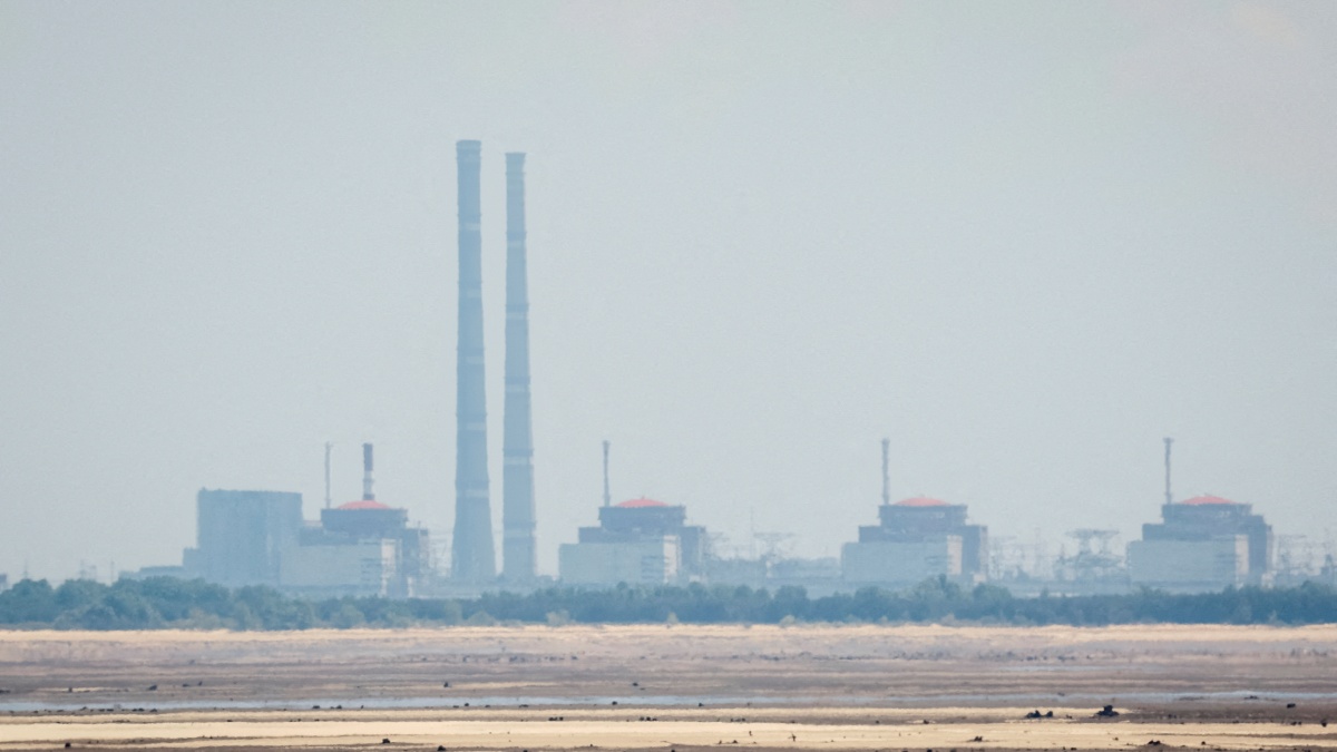 Rusia presume bombardeo a base aérea en Ucrania, pero denuncia ataque contra central nuclear Rusia presume bombardeo a base aérea en Ucrania, pero denuncia ataque contra central nuclear
