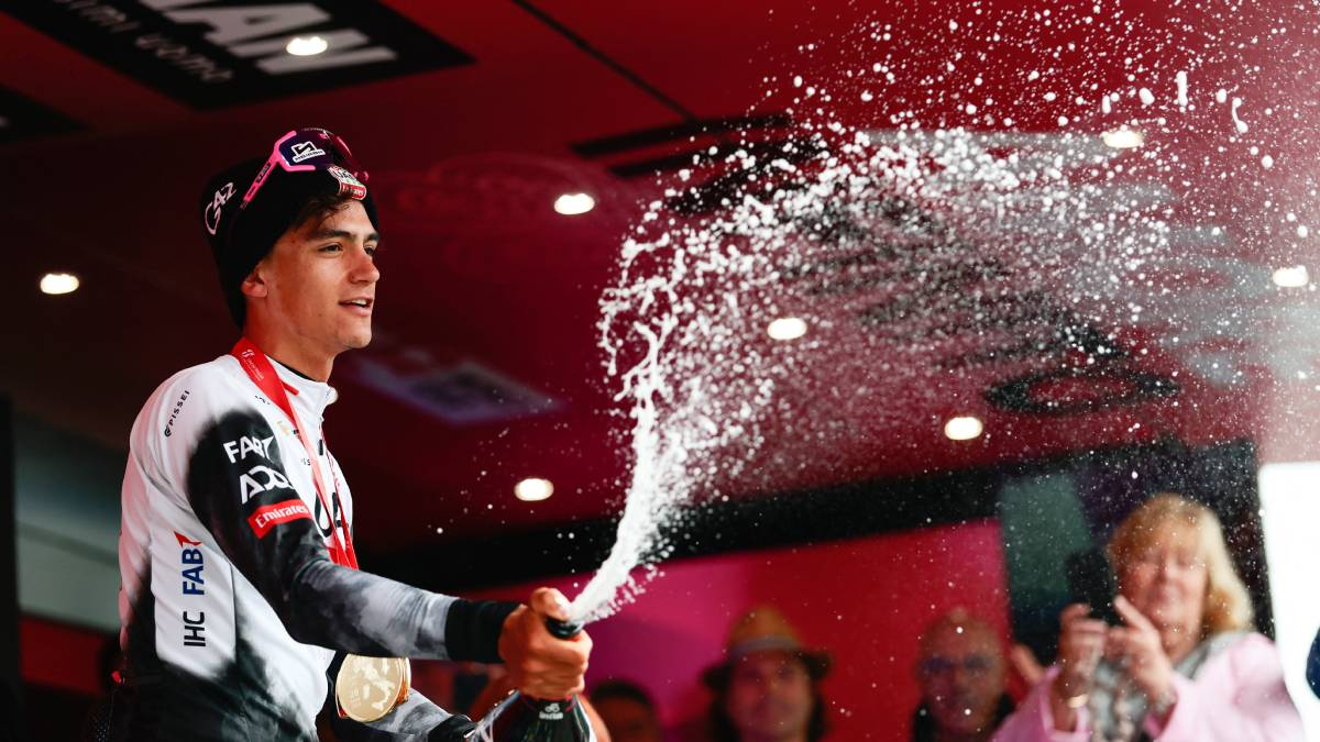 Isaac del Toro gana la cuarta etapa y se convierte en el nuevo líder del Tour de Austria 2025 Isaac del Toro gana la cuarta etapa y se convierte en el nuevo líder del Tour de Austria 2025