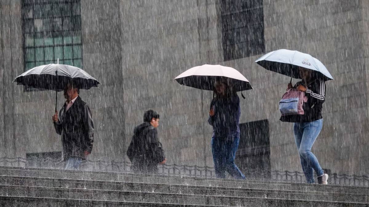 Gil: Onda tropical 8 podría convertirse en ciclón y afectar al sur de México Gil: Onda tropical 8 podría convertirse en ciclón y afectar al sur de México