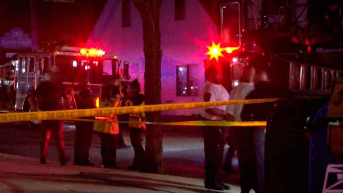 Luto en Massachusetts: mueren al menos 9 personas tras incendio en casa de ancianos Luto en Massachusetts: mueren al menos 9 personas tras incendio en casa de ancianos