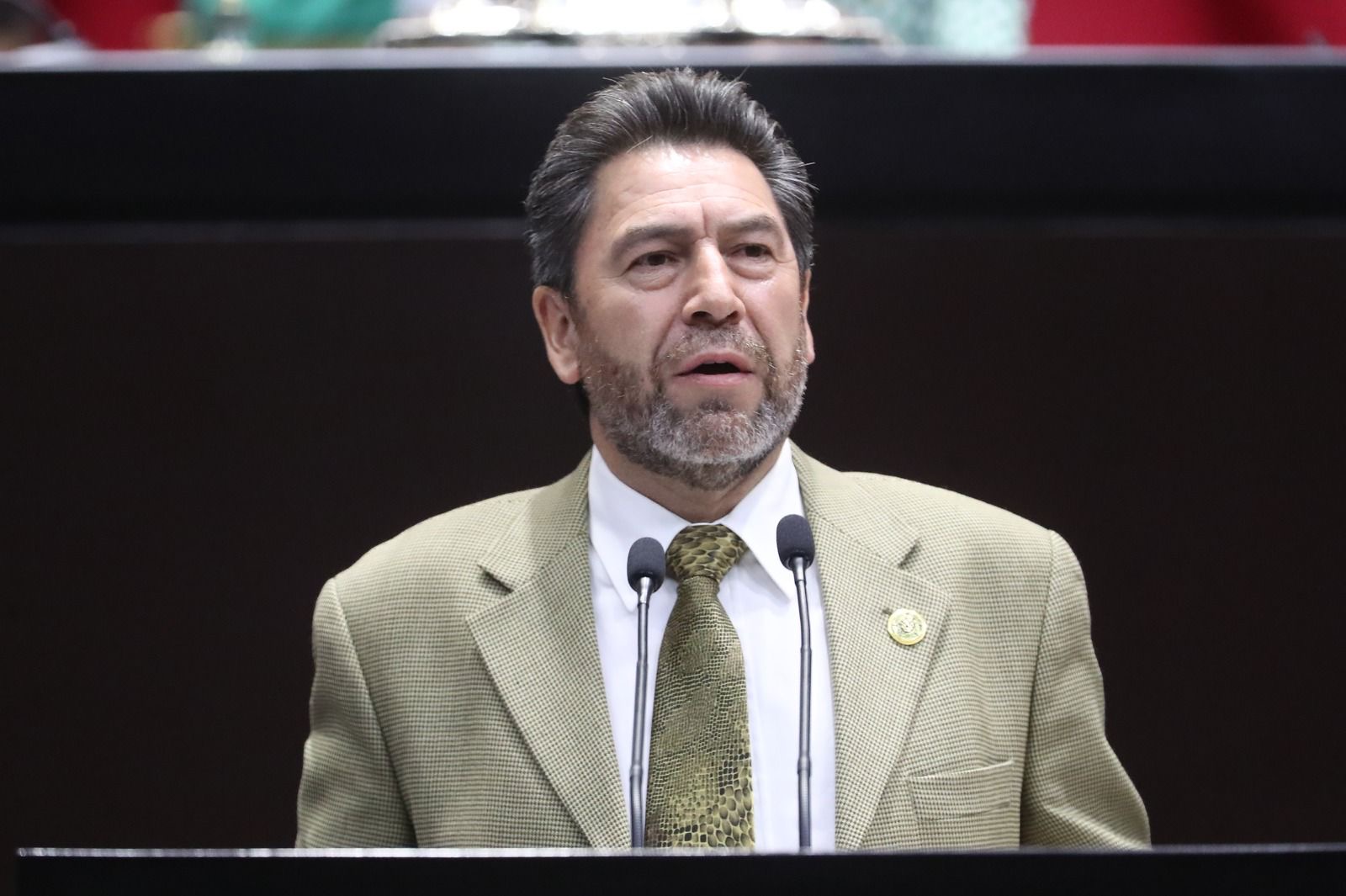 Necesario, incluir en programas y planes de estudio el fomento y promoción de valores éticos y sociales Necesario, incluir en programas y planes de estudio el fomento y promoción de valores éticos y sociales