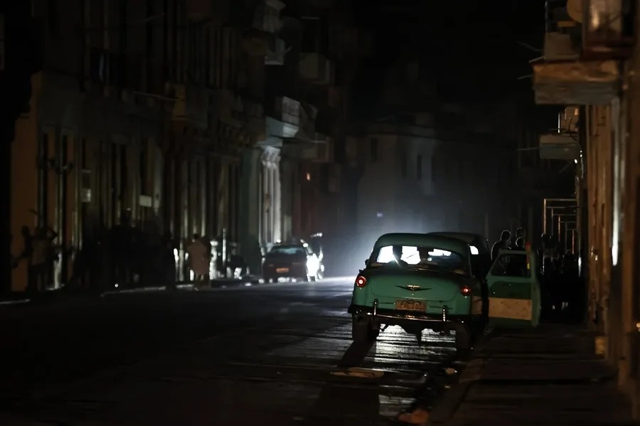 BApagones, promesas, averías y hastío: doce meses de la crisis energética total en Cuba BApagones, promesas, averías y hastío: doce meses de la crisis energética total en Cuba