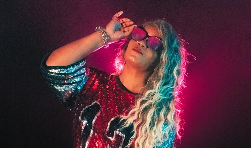 Entre raíces y futuro, Queen’ D y Mitze Maíz celebran la unión latinoamericana en ‘Dame’ al pulso del Reggae Dancehall Entre raíces y futuro, Queen’ D y Mitze Maíz celebran la unión latinoamericana en ‘Dame’ al pulso del Reggae Dancehall