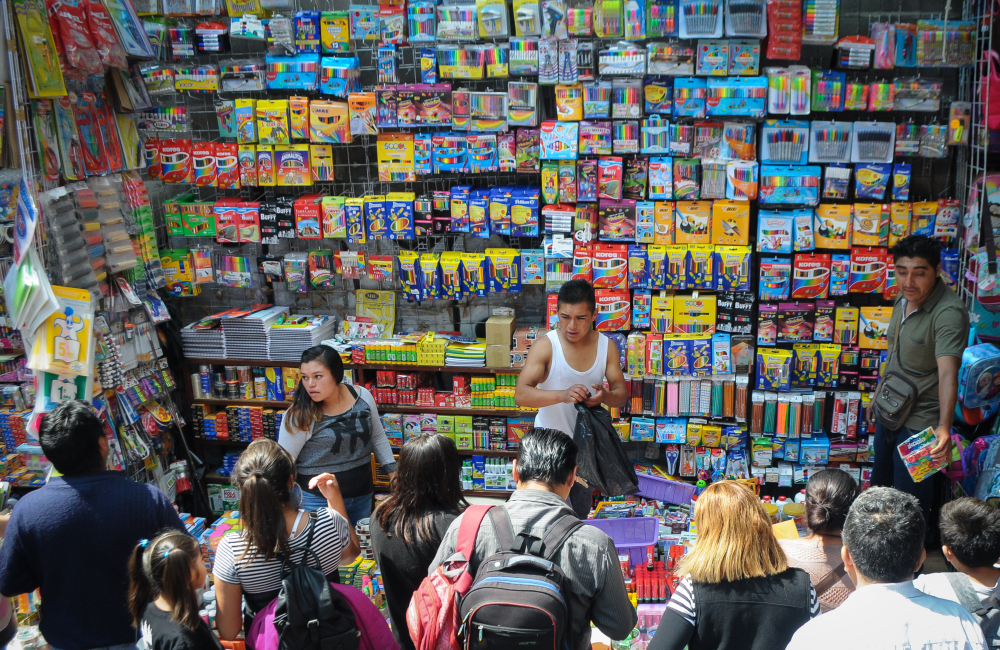 Por regreso a clases, aumenta 30% el uso de tarjetas de crédito Por regreso a clases, aumenta 30% el uso de tarjetas de crédito