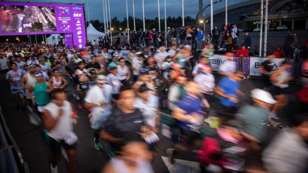 José Frías, el emotivo festejo del primer lugar del grupo de silla de ruedas del XLII Maratón de la Ciudad de México Telcel 2025 José Frías, el emotivo festejo del primer lugar del grupo de silla de ruedas del XLII Maratón de la Ciudad de México Telcel 2025