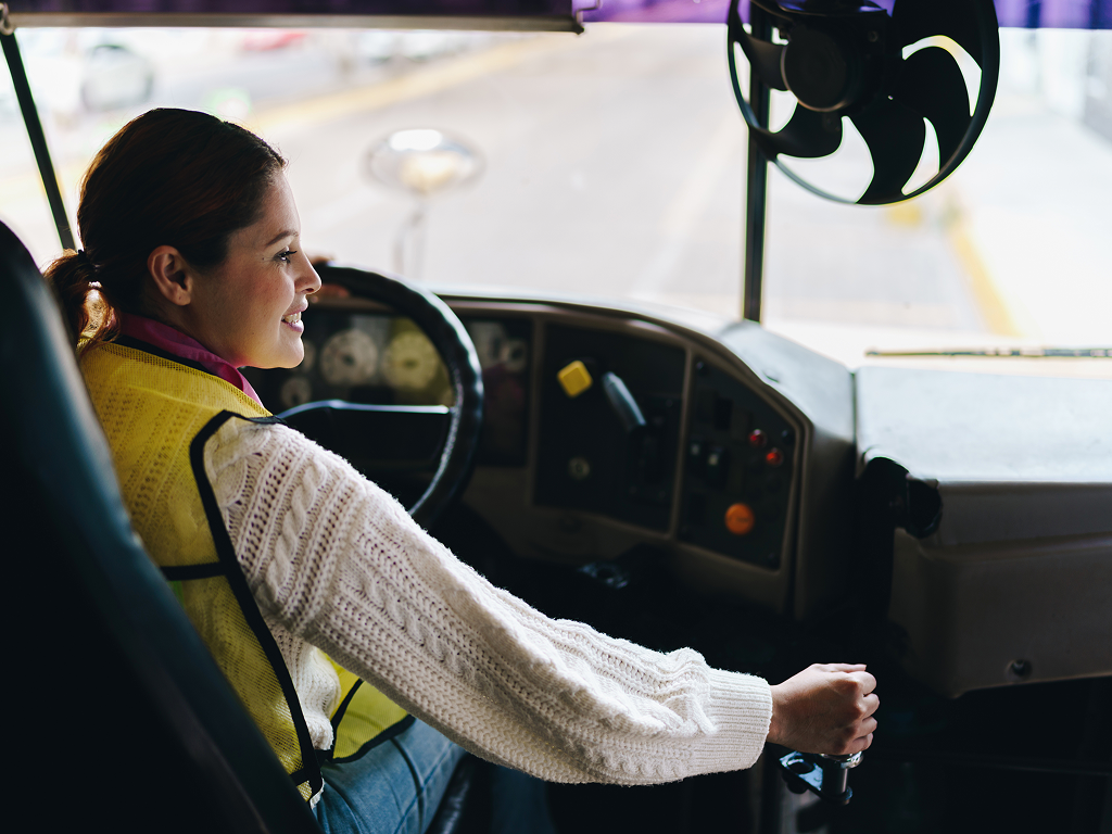 La industria de transporte de pasajeros mejora la seguridad y la eficiencia gracias a la integración de la IA La industria de transporte de pasajeros mejora la seguridad y la eficiencia gracias a la integración de la IA