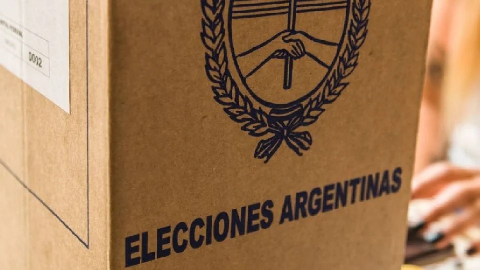 Arranca la votación legislativa en Buenos Aires previo a las elecciones nacionales de octubre Arranca la votación legislativa en Buenos Aires previo a las elecciones nacionales de octubre