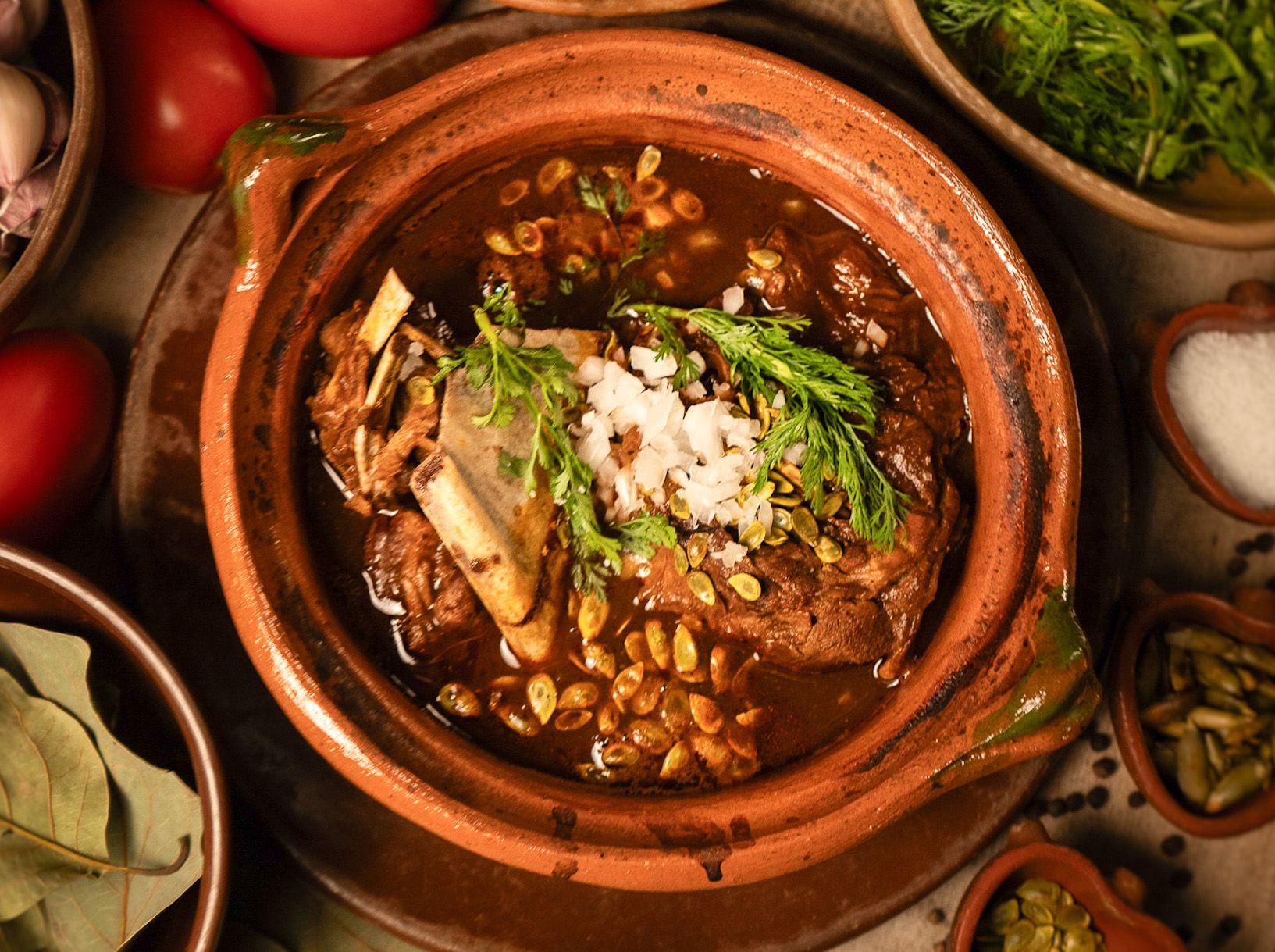 Mole de caderas: tradición viva que une a Oaxaca y Puebla Mole de caderas: tradición viva que une a Oaxaca y Puebla