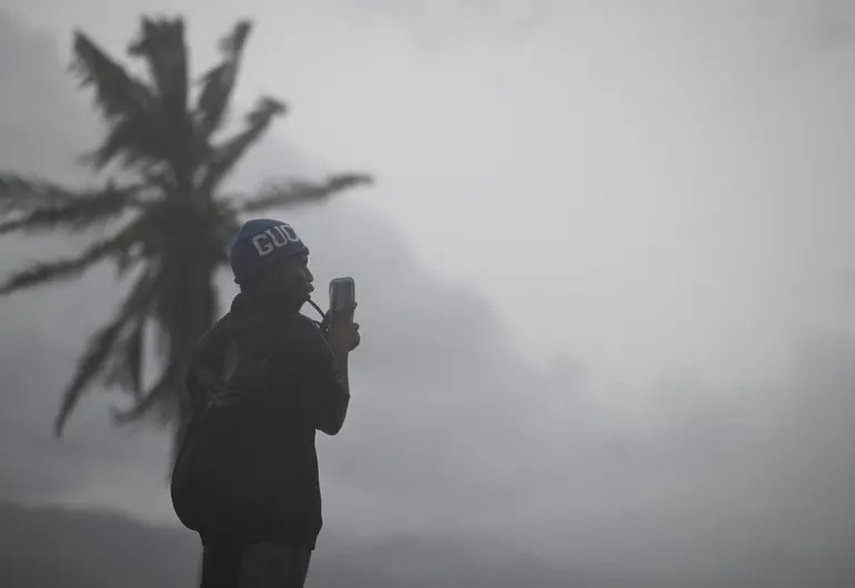 Huracán Melissa, la ‘tormenta del siglo’, toca tierra en Jamaica Huracán Melissa, la ‘tormenta del siglo’, toca tierra en Jamaica