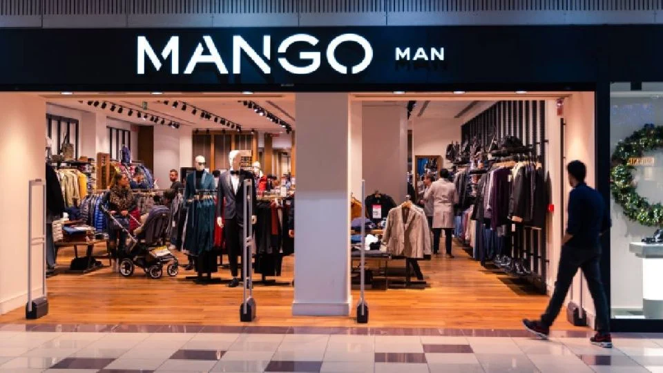 Investigan como homicidio la muerte del fundador de Mango; cayó de una altura de 150 metros en una montaña Investigan como homicidio la muerte del fundador de Mango; cayó de una altura de 150 metros en una montaña