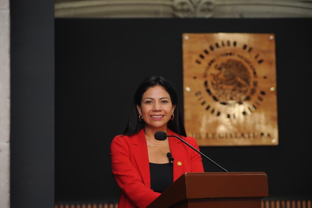 Se impulsarán atenciones médicas gratuitas para reducir cáncer de mama: Diputada Valeria Cruz Se impulsarán atenciones médicas gratuitas para reducir cáncer de mama: Diputada Valeria Cruz