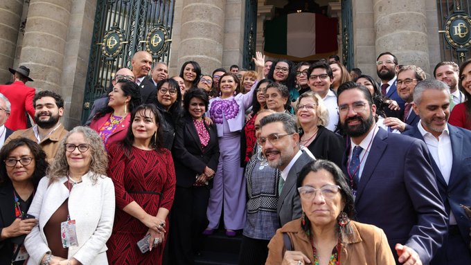 Clara Brugada presenta su Primer Informe de Gobierno ante el Congreso de la CDMX Clara Brugada presenta su Primer Informe de Gobierno ante el Congreso de la CDMX