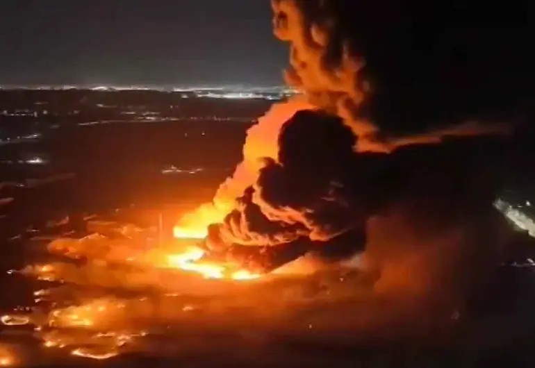 Fuerte explosión en zona industrial al sur de Buenos Aires deja más de 20 heridos Fuerte explosión en zona industrial al sur de Buenos Aires deja más de 20 heridos