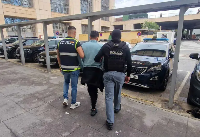 Detienen en España a ‘Pipo’ Chavarría, líder de Los Lobos y ligado al CJNG Detienen en España a ‘Pipo’ Chavarría, líder de Los Lobos y ligado al CJNG