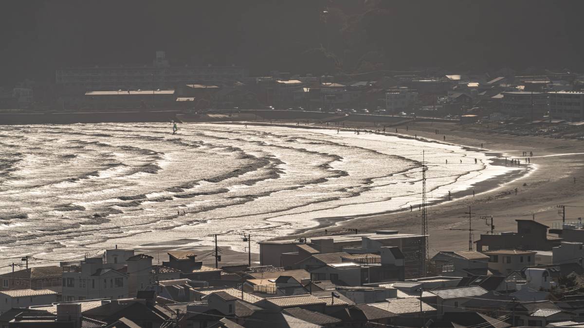 Japón registra pequeños tsunamis en la costa noreste tras un sismo en el mar Japón registra pequeños tsunamis en la costa noreste tras un sismo en el mar